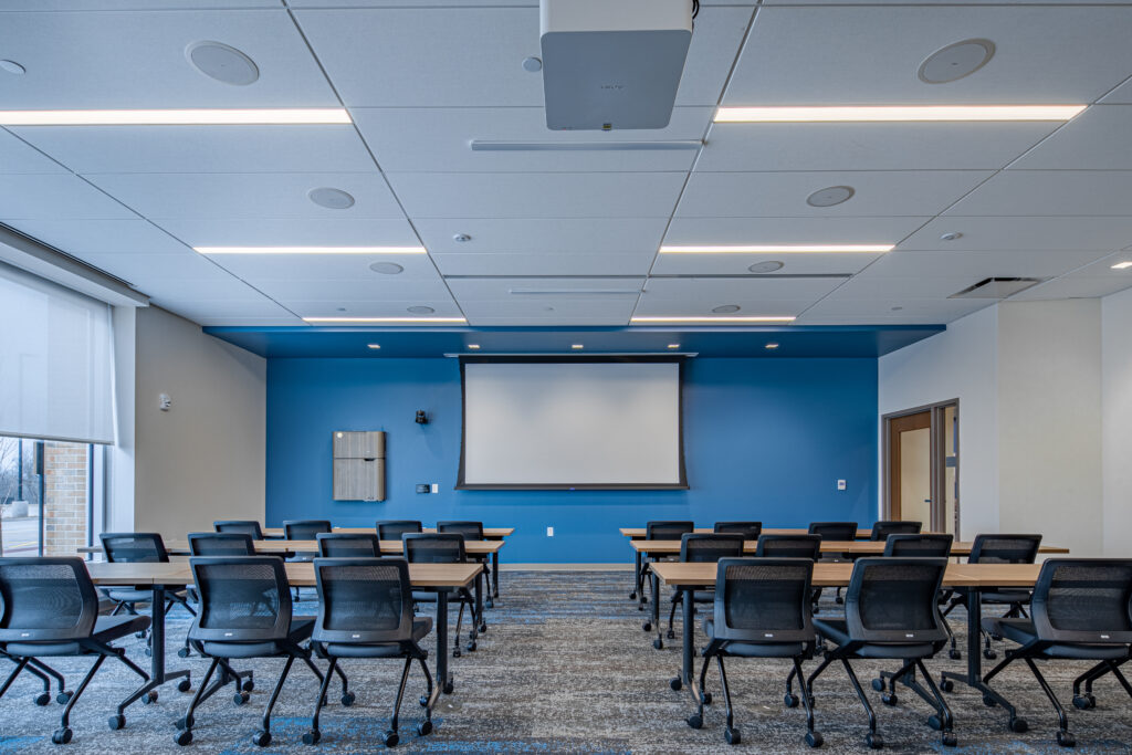 Carle_at-the-Waterfront-1st-Floor-Conference-Room-1-1PARIC-scaled
