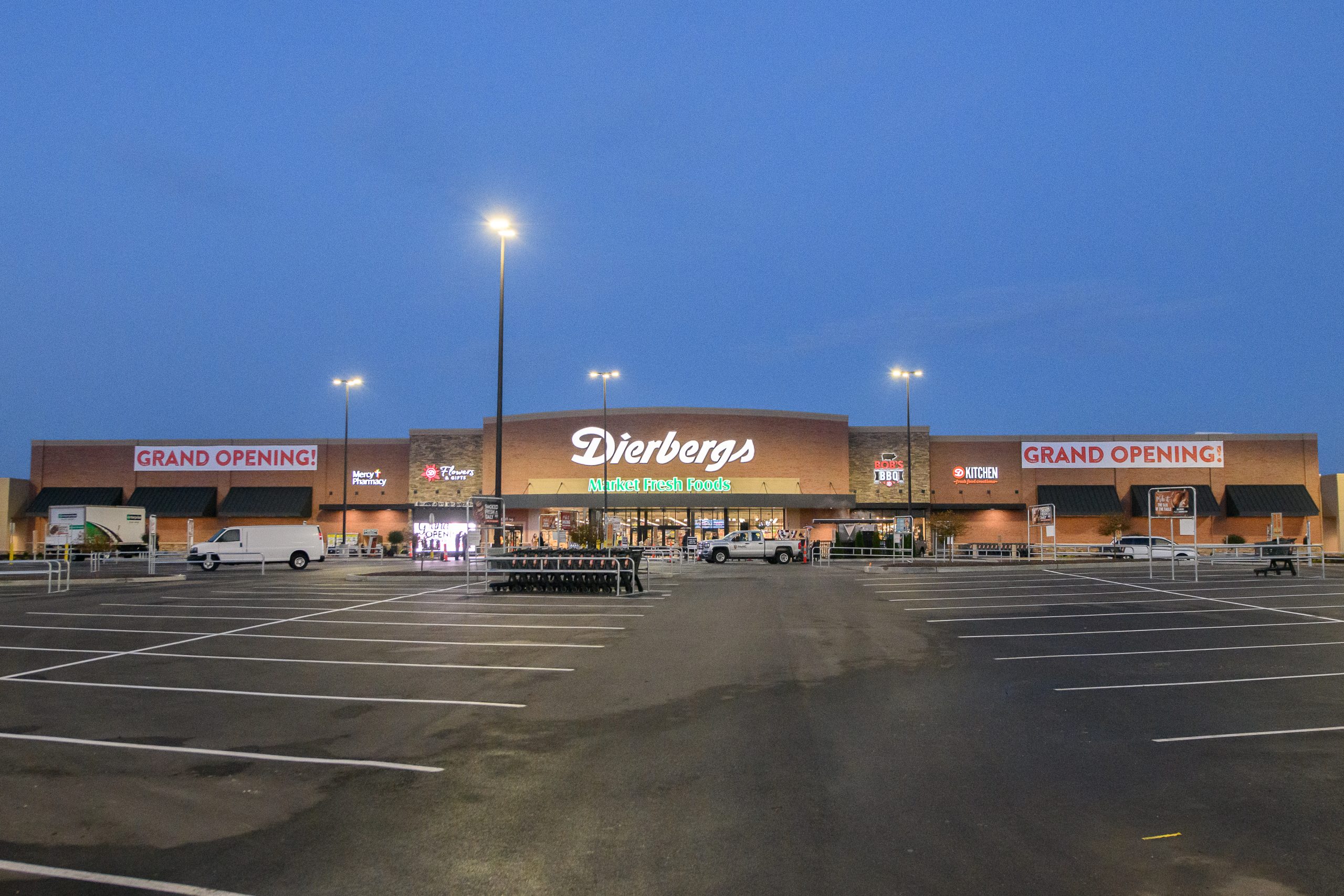 DIERBERGS – LAKE SAINT LOUIS Hero Image