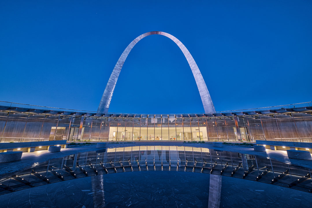 GATEWAY ARCH & MUSEUM Hero Image